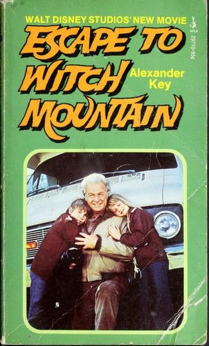 Alexander Key: ESCAPE TO WITCH MOUNTAIN (Paperback, 1975, hway pb)