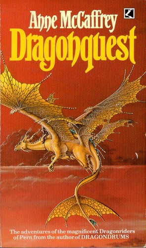 Anne McCaffrey: Dragonquest (Paperback, 1986, Corgi)