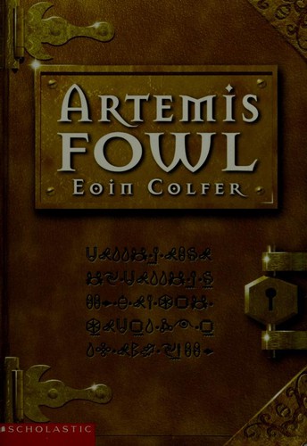 Eoin Colfer: Artemis Fowl (Paperback, 2001, Scholastic Inc.)