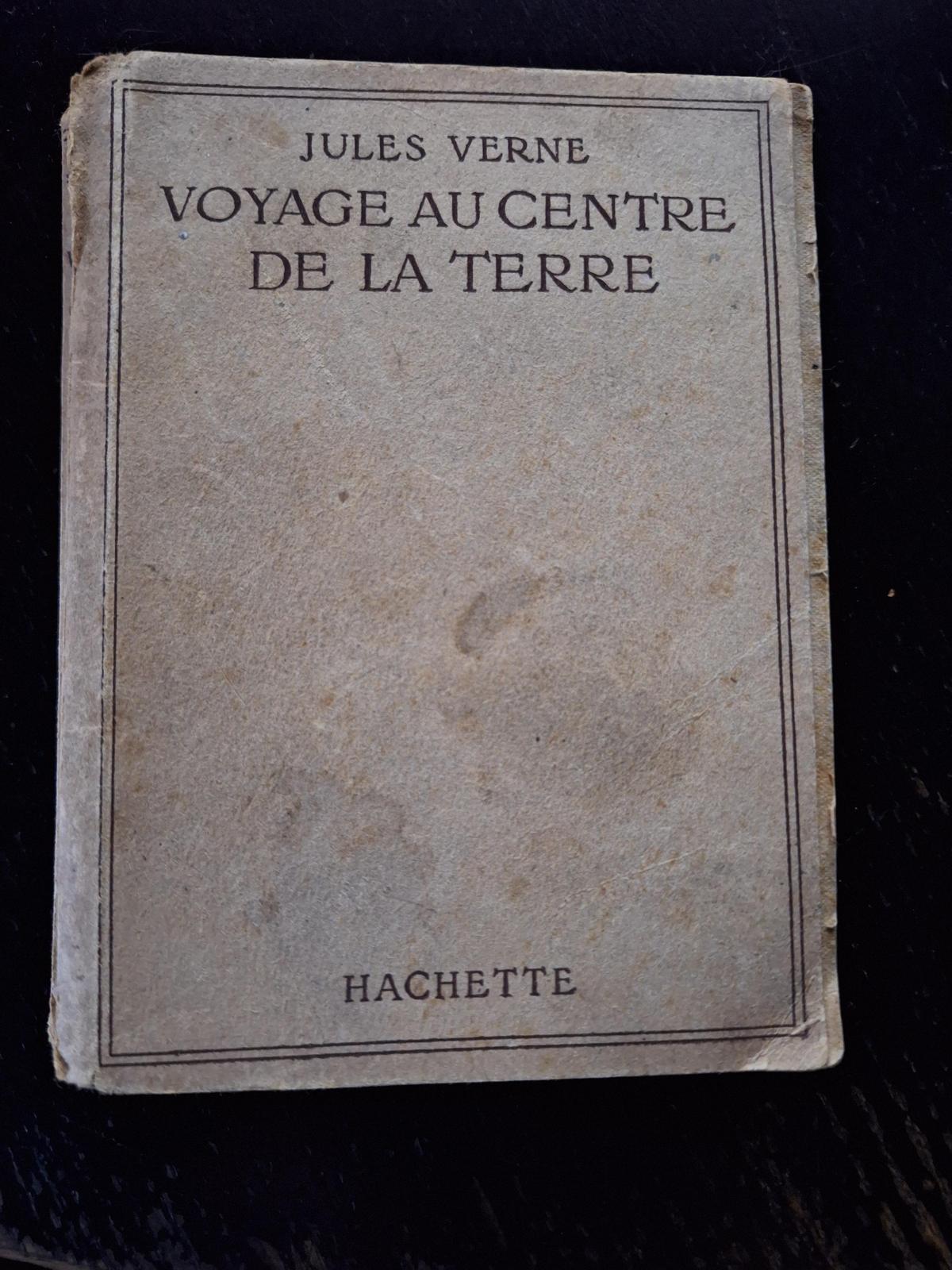 Jules Verne: Voyage au centre de la Terre (French language, 1923, Hachette)